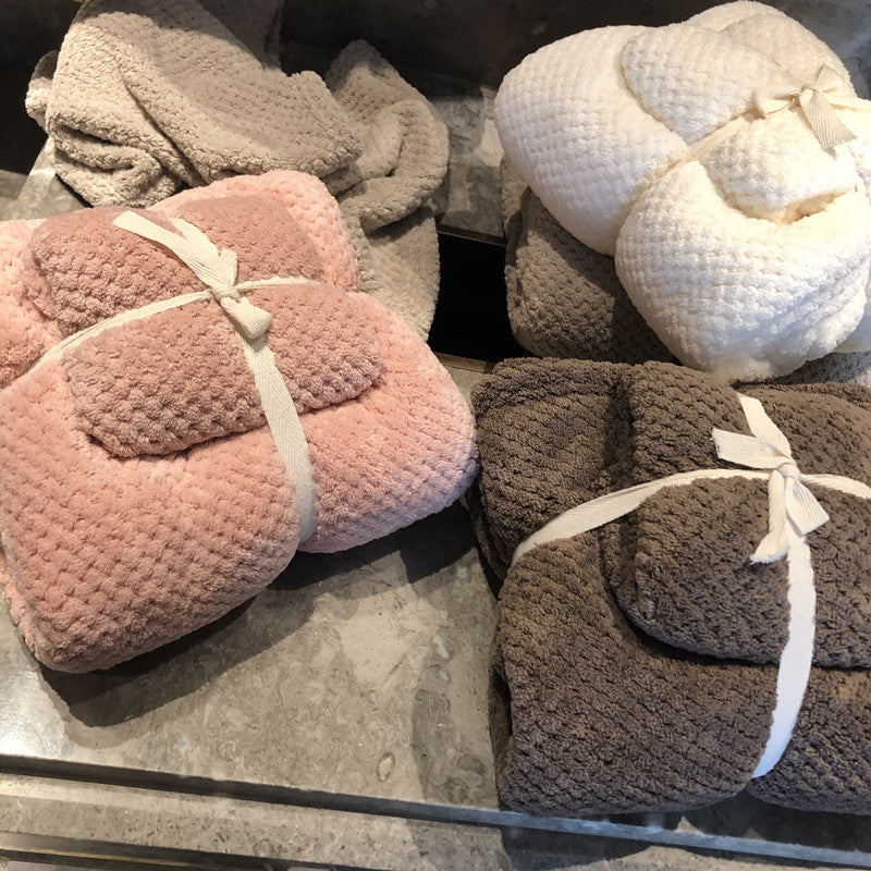Pineapple Grid Coral Fleece Towel Set - alternate view