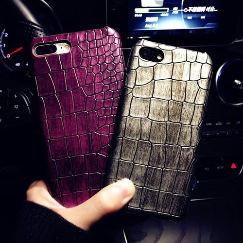 3D Crocodile-Pattern Leather Phone Case - alternate view