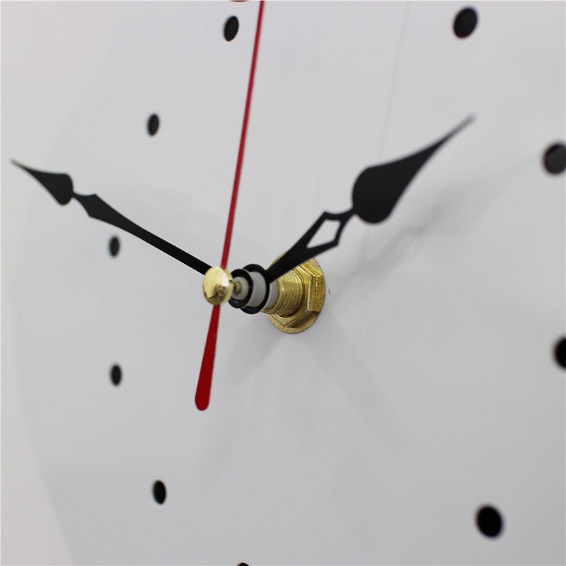 Wagging-Tail Cat Wall Clock
