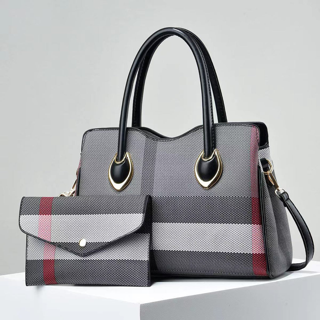 Elegant Single-Strap Messenger Handbag - detail view