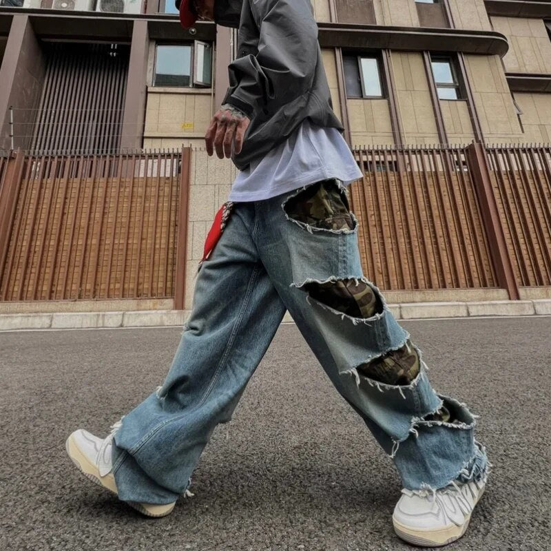 Camouflage Wide-Leg Denim Jeans - detail view