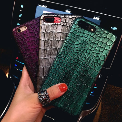 3D Crocodile-Pattern Leather Phone Case