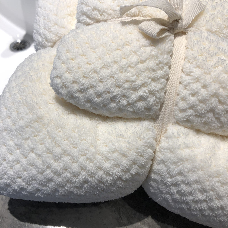 Pineapple Grid Coral Fleece Towel Set - detail view