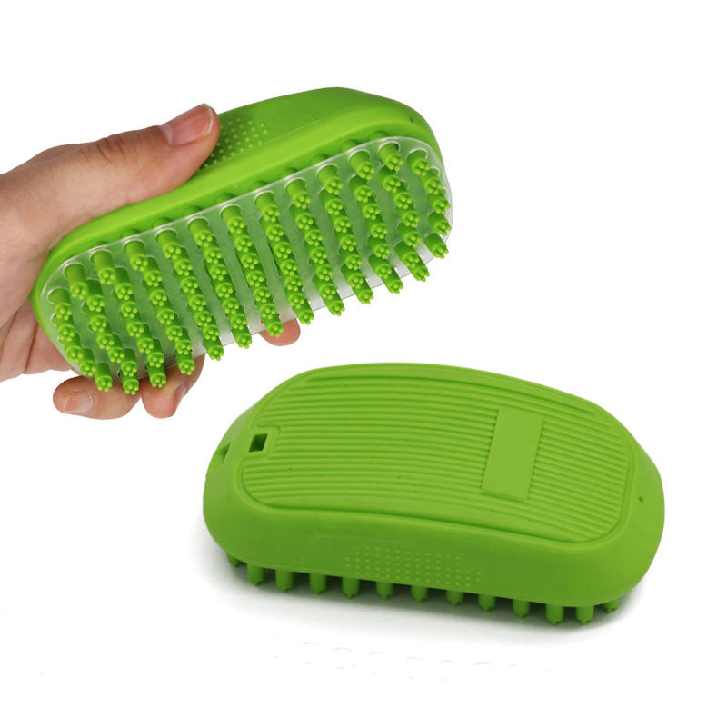 Dog Bath Massage Comb - detail view