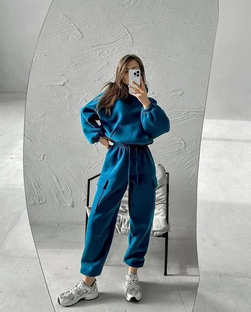 Women's Hoodie & Sweatpants Two-Piece Set
