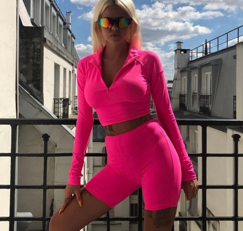 Fluorescent Fitness Zip Turtleneck Set