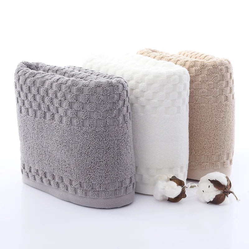 Bamboo Charcoal Coral Velvet Bath Towel - detail view