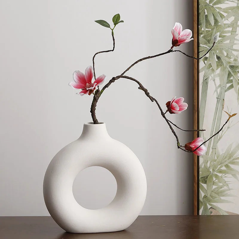 Minimalist Donut-Shaped Flower Vase