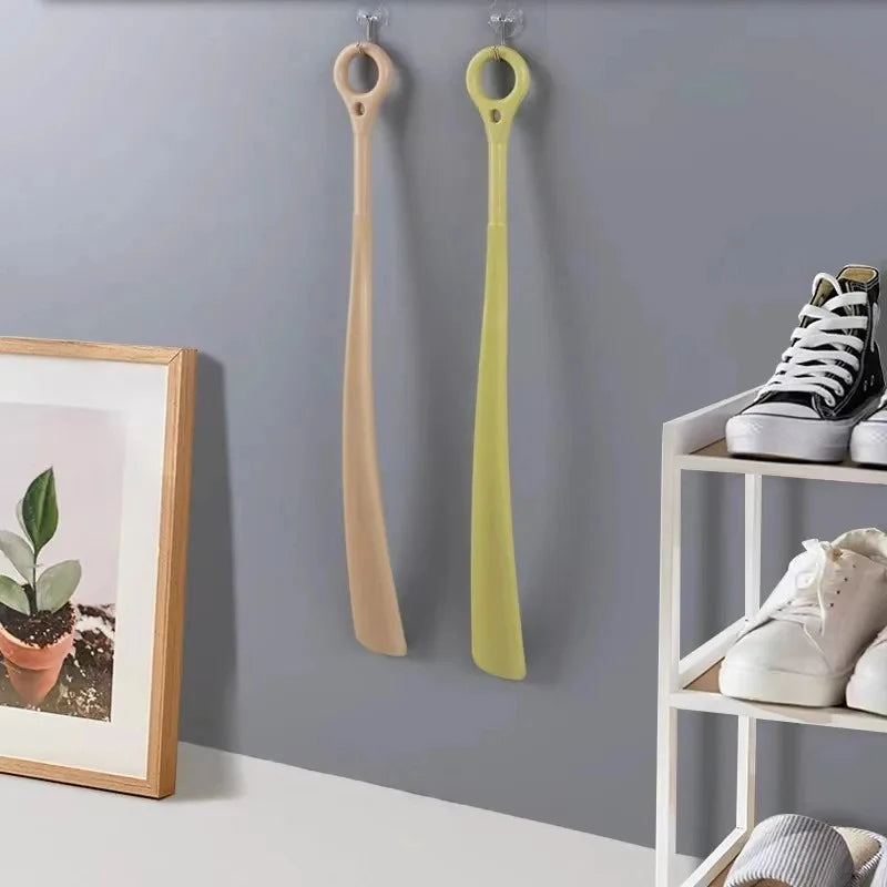 Long-Handled Shoe Horn – 47cm with Hanging Ring, Easy-Reach Design