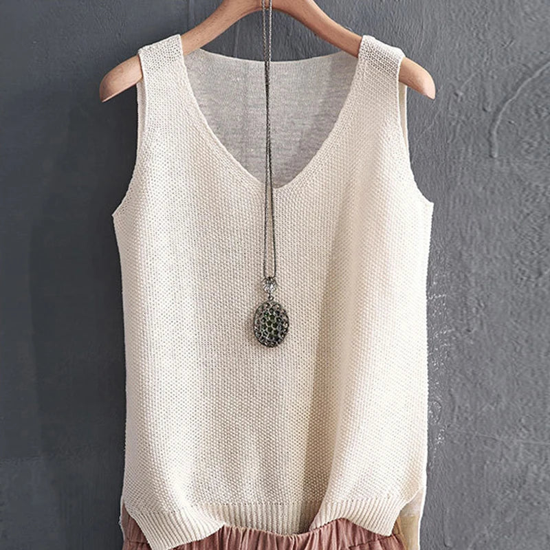 Women's Sleeveless Knitted V-Neck Blouse