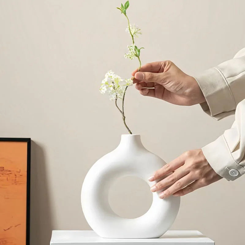 Minimalist Donut-Shaped Flower Vase